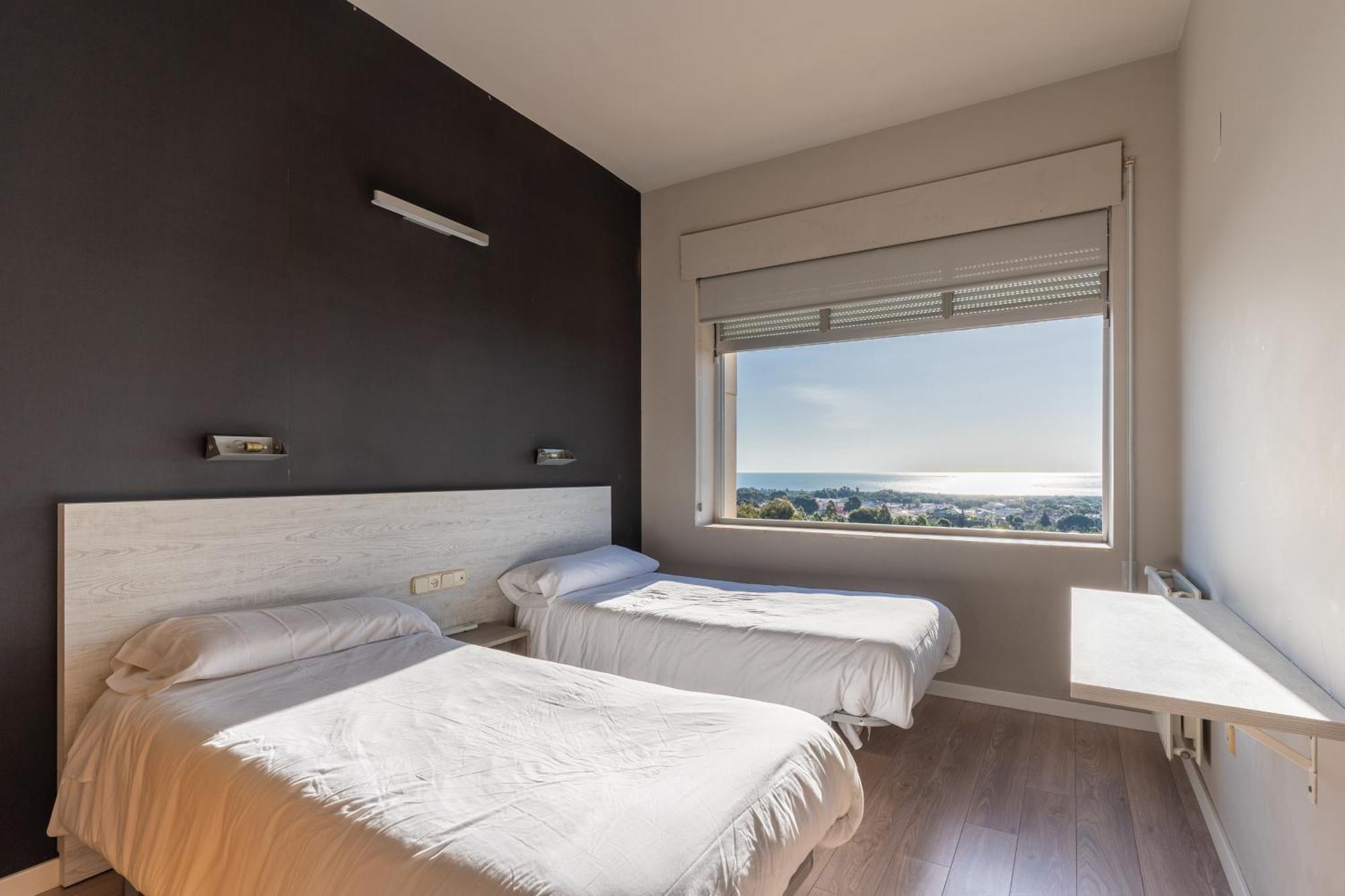 Costablanca Explore Hostel Sports & Events La Mariña 外观 照片