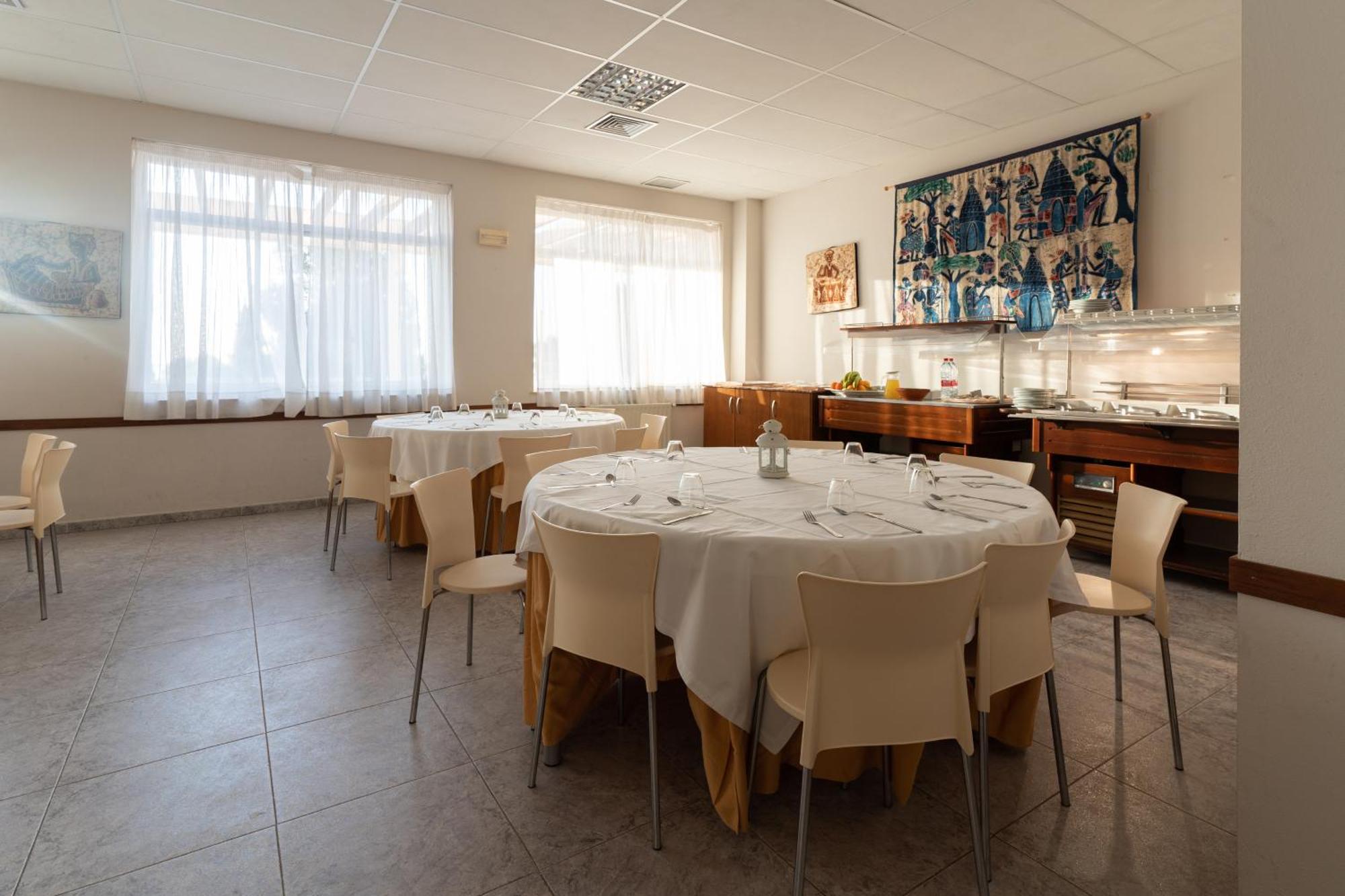 Costablanca Explore Hostel Sports & Events La Mariña 外观 照片