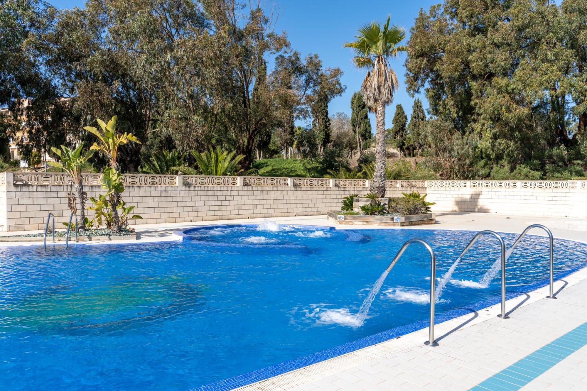 Costablanca Explore Hostel Sports & Events La Mariña 外观 照片