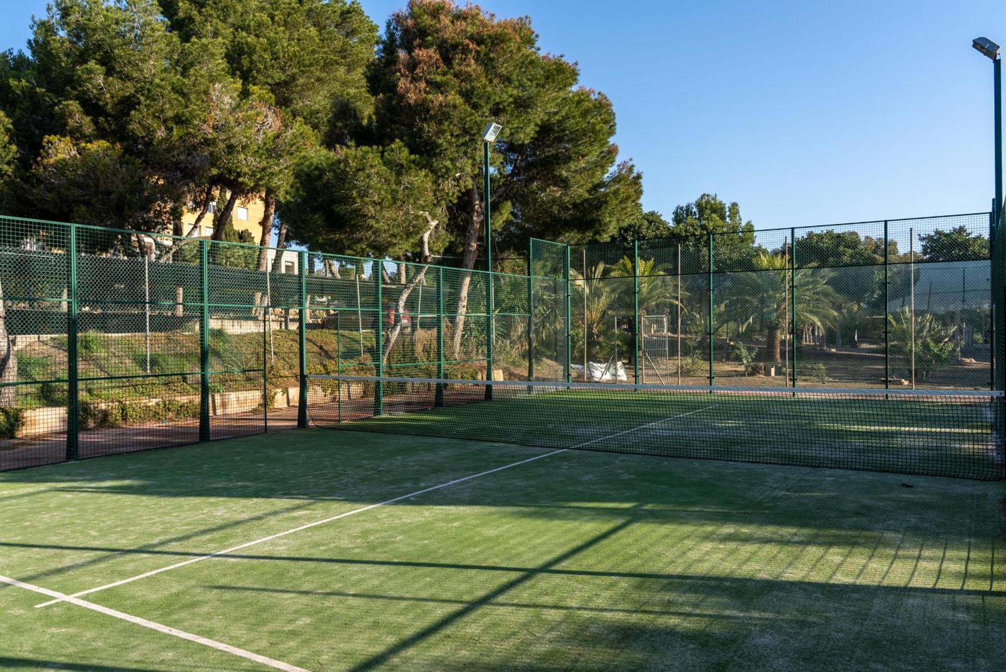 Costablanca Explore Hostel Sports & Events La Mariña 外观 照片