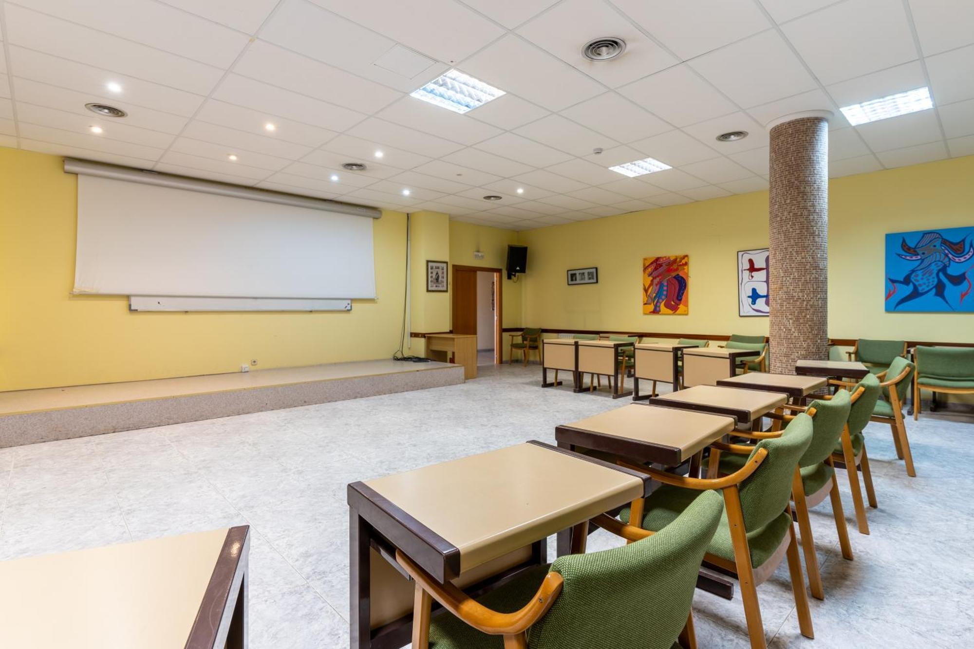Costablanca Explore Hostel Sports & Events La Mariña 外观 照片
