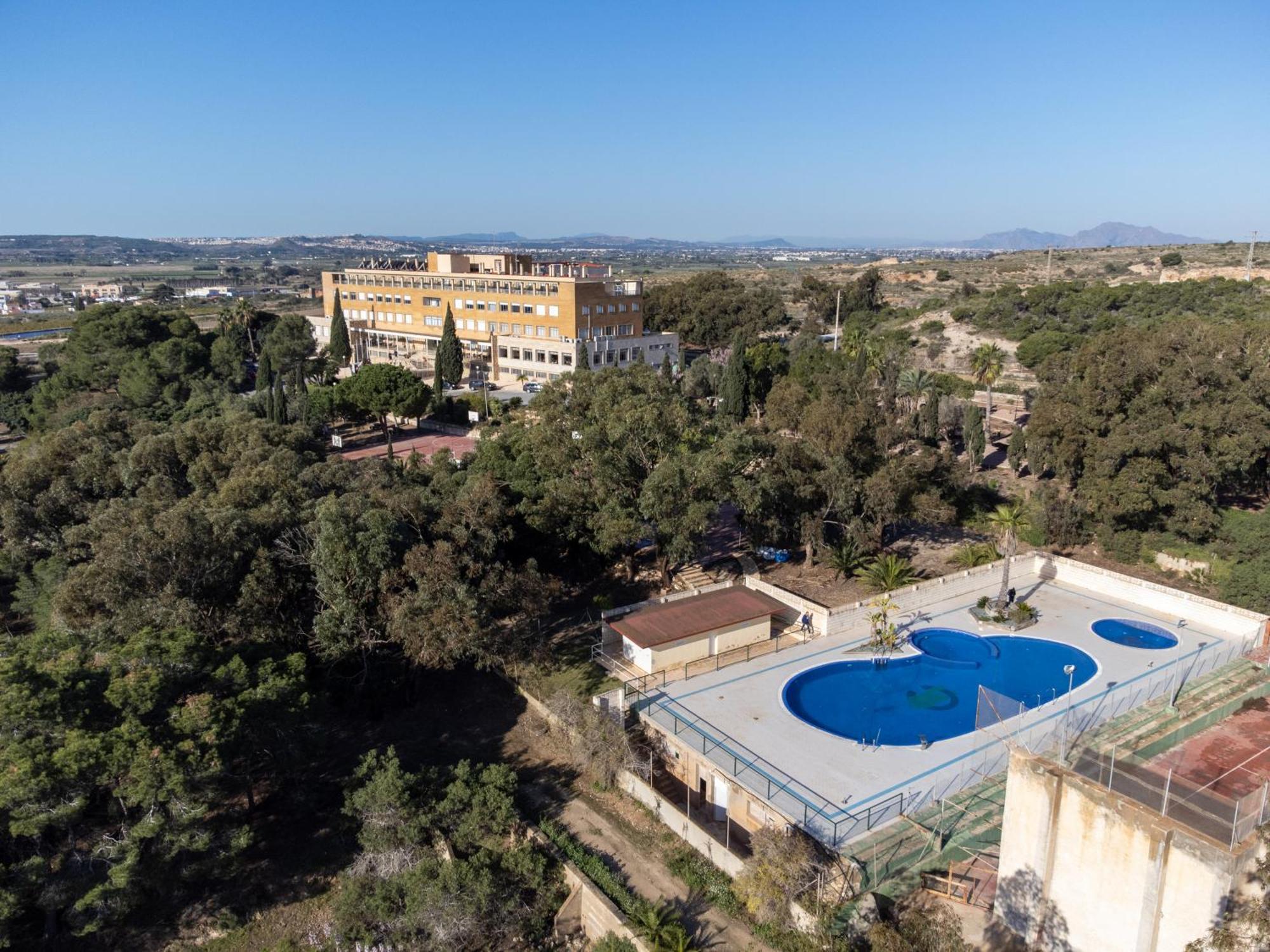 Costablanca Explore Hostel Sports & Events La Mariña 外观 照片