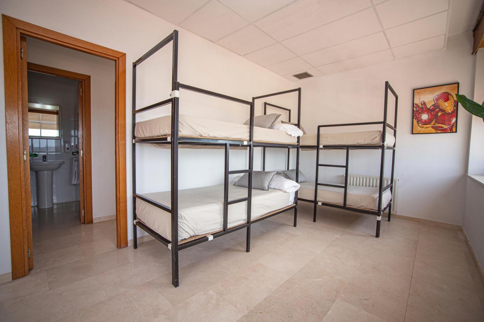 Costablanca Explore Hostel Sports & Events La Mariña 外观 照片